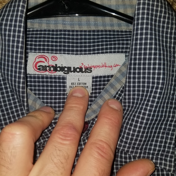 Mens Button down - Picture 2 of 8